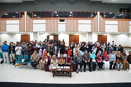 Fakultas Ilmu Pengetahuan Budaya Universitas Al-Azhar Indonesia Kenalkan Program Studi Ke Calon Mahasiswa Baru Dengan Pementasan Budaya