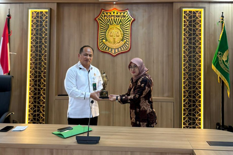 Kejaksaan Agung Republik Indonesia Menerima Kunjungan Mahasiswa Komunitas Peradilan Semu (Kompas) FH Universitas Al-Azhar Indonesia