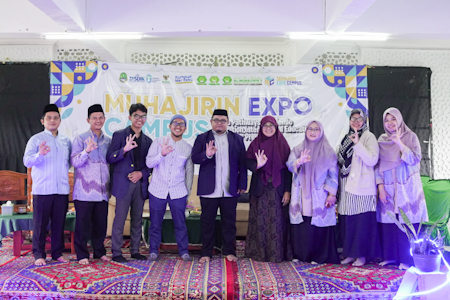 FIB UAI Berpartisipasi dalam Campus Expo di Ponpes Al Muhajirin 3 Purwakarta, Jawa Barat