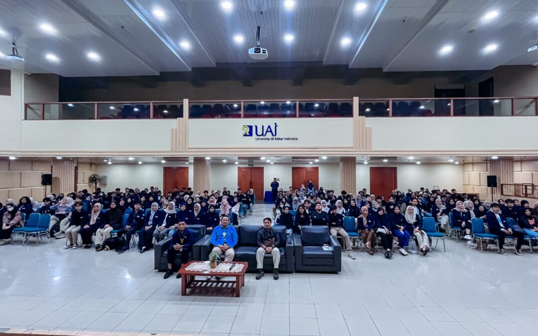 Pembinaan Mahasiswa UAI Penerima Beasiswa: Mengenal dan Menggali Sociopreneur serta Penulisan Artikel Digital