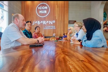 UAI Perkuat Komitmen Pendidikan Inklusif melalui Dialog dengan Peneliti Disabilitas Netra di Bandung