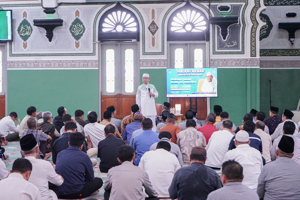 Tabligh Akbar Milad ke-74 YPI Al Azhar Bersama Ustadz Das’ad Latif, Membangun Manusia Beradab dan Berkemajuan