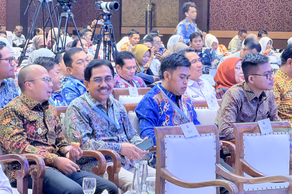 Perkuat Kedaulatan Ekonomi Rakyat melalui Koperasi Desa, UAI Hadiri Seminar Nasional KDKMP