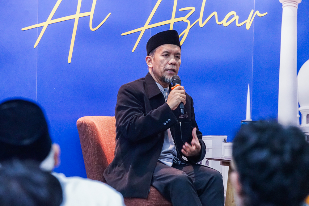 Kuliah Subuh bersama Wakil Rektor I UAI: Kesuksesan Anak Berawal dari Pendidikan Akhlak dan Keteladanan Orang Tua